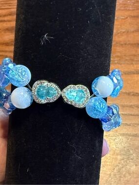 Blue Crystal Heart Stretch Bracelet with Rhinestone Accents